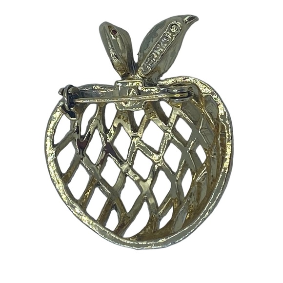 Vintage Gerry's Creations Apple Openwork Lattice Pin/Goldtone - Picture 2 of 4